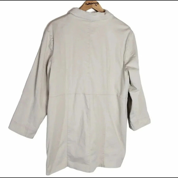 Dona C Lee Beige Pink Trim Button Up Pocketed Knee Length Coat - Picture 3 of 5